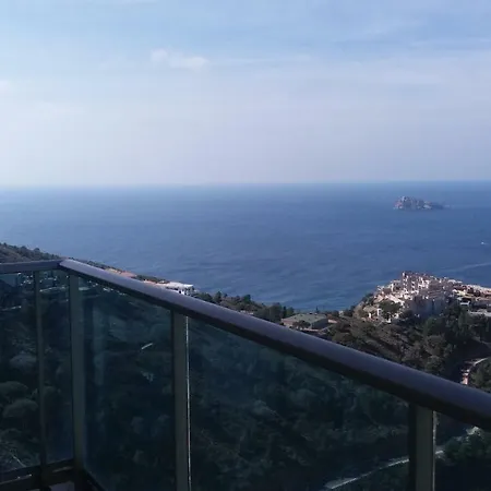 De Luxe Apartamento *